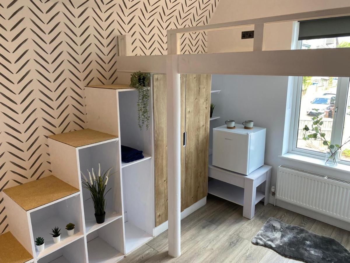 Acaster House, X4 Rooms With En-Suites X1 Room Private Bathroom, Street Parking, Close To Train Station Kettering Eksteriør billede