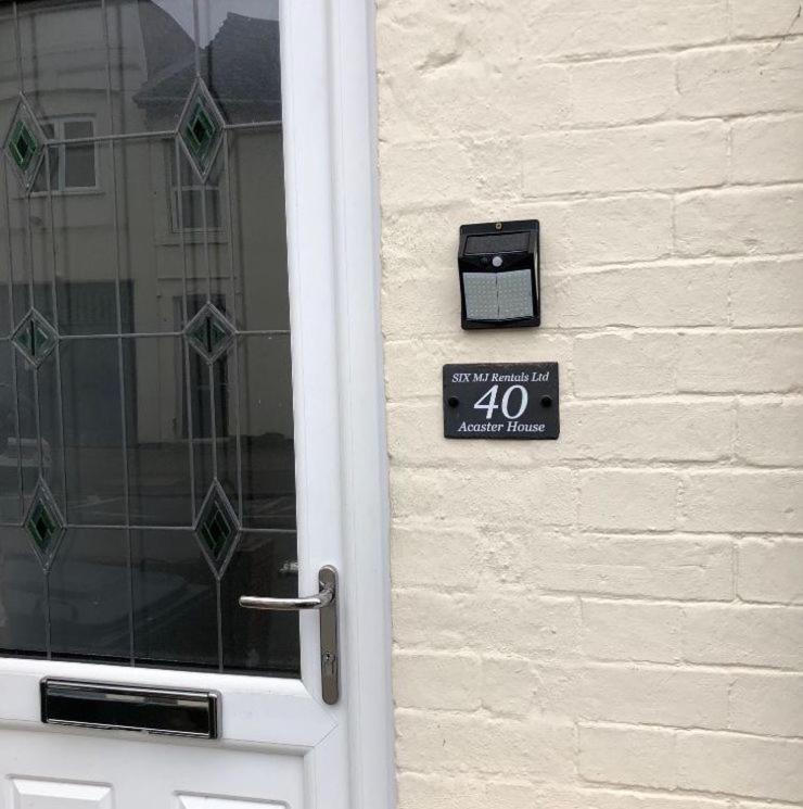 Acaster House, X4 Rooms With En-Suites X1 Room Private Bathroom, Street Parking, Close To Train Station Kettering Eksteriør billede